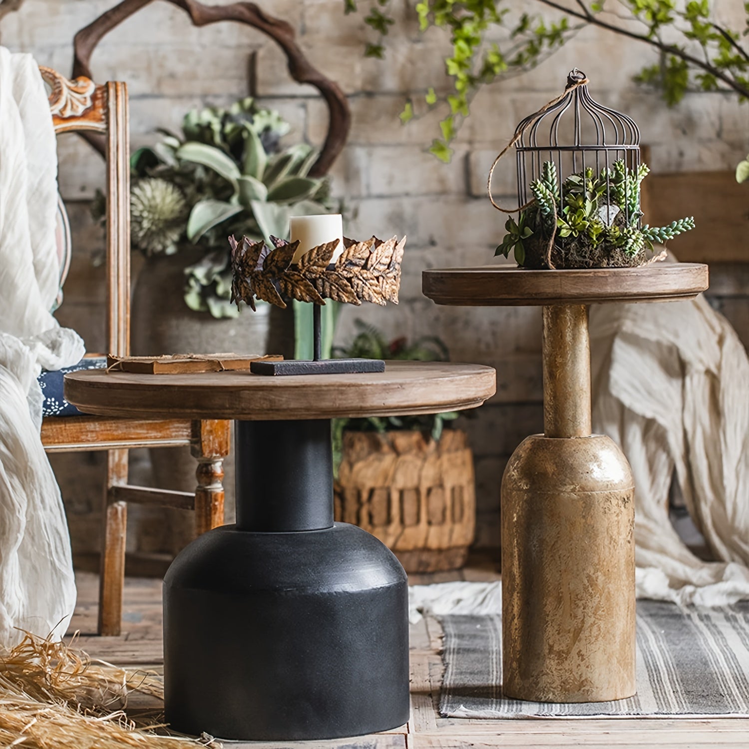 Guéridon en bois massif pour salon