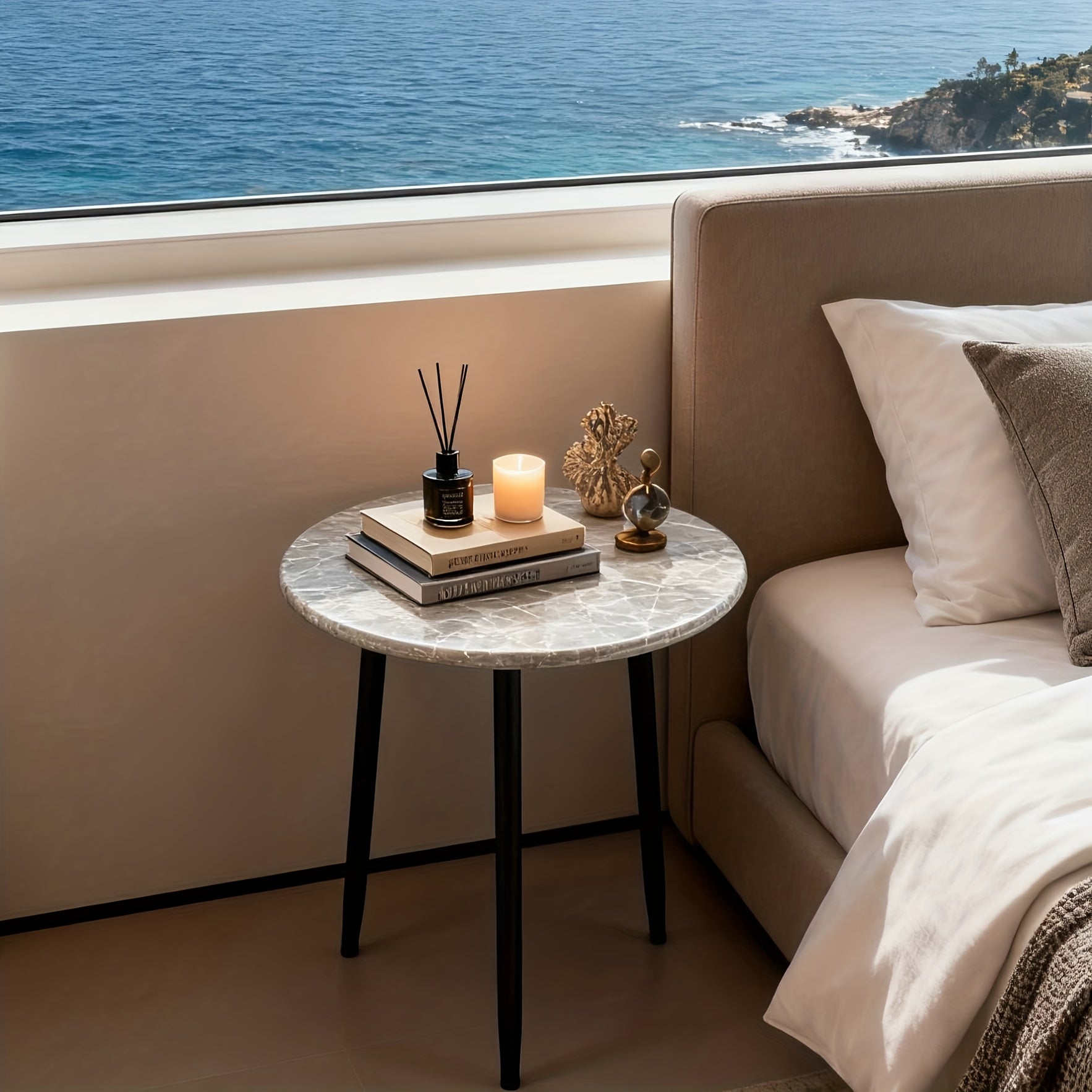 Bout de canapé rond effet marbre et métal noir