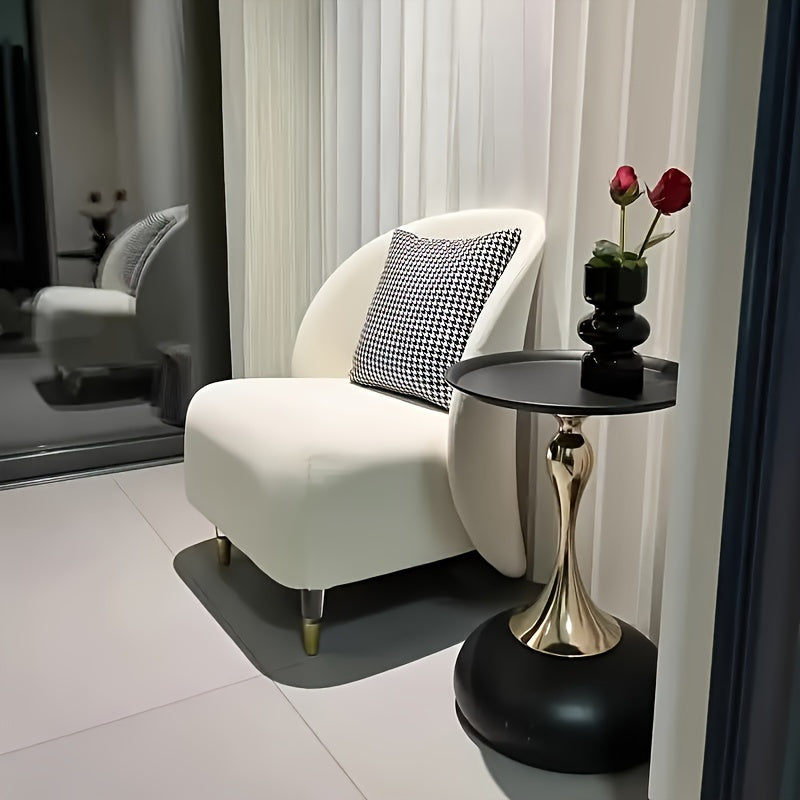 Bout de Canapé Rond avec Pied Doré Sculptural