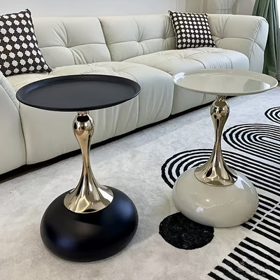 Bout de Canapé Rond avec Pied Doré Sculptural