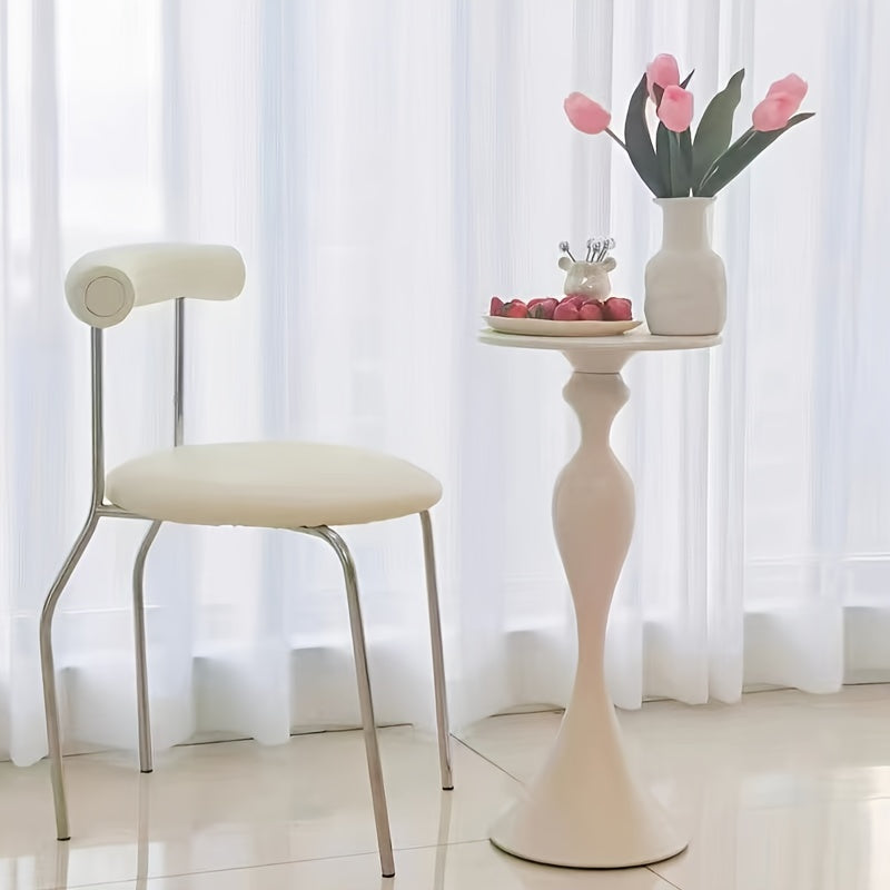 Guéridon Moderne Blanc au Design Sculptural