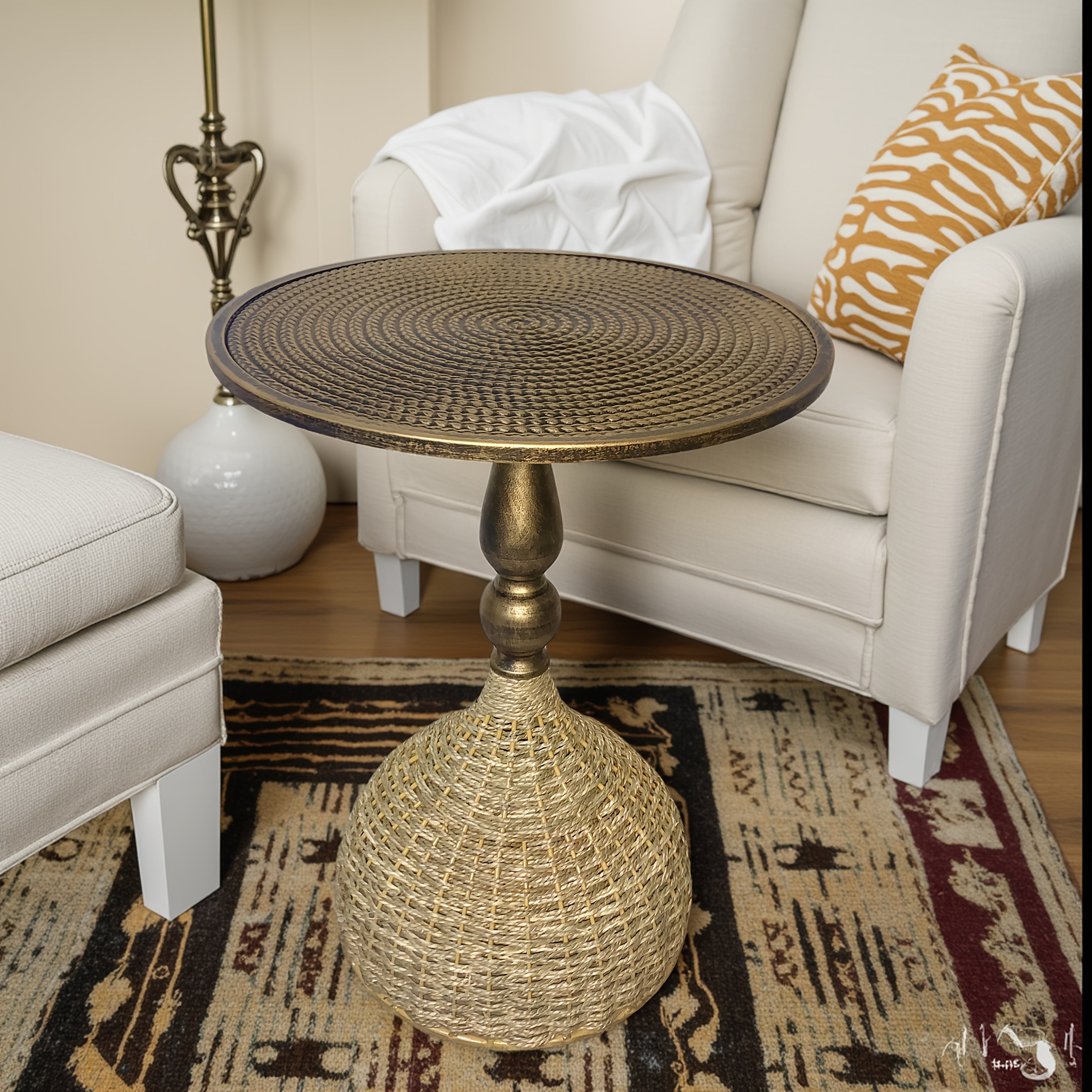 Guéridon Rotin et Fer au Style Bohème Artisanal